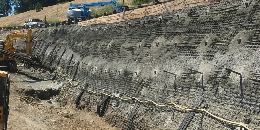 Análisis de licuefacción de suelos en Concepción: evaluación sísmica del terreno